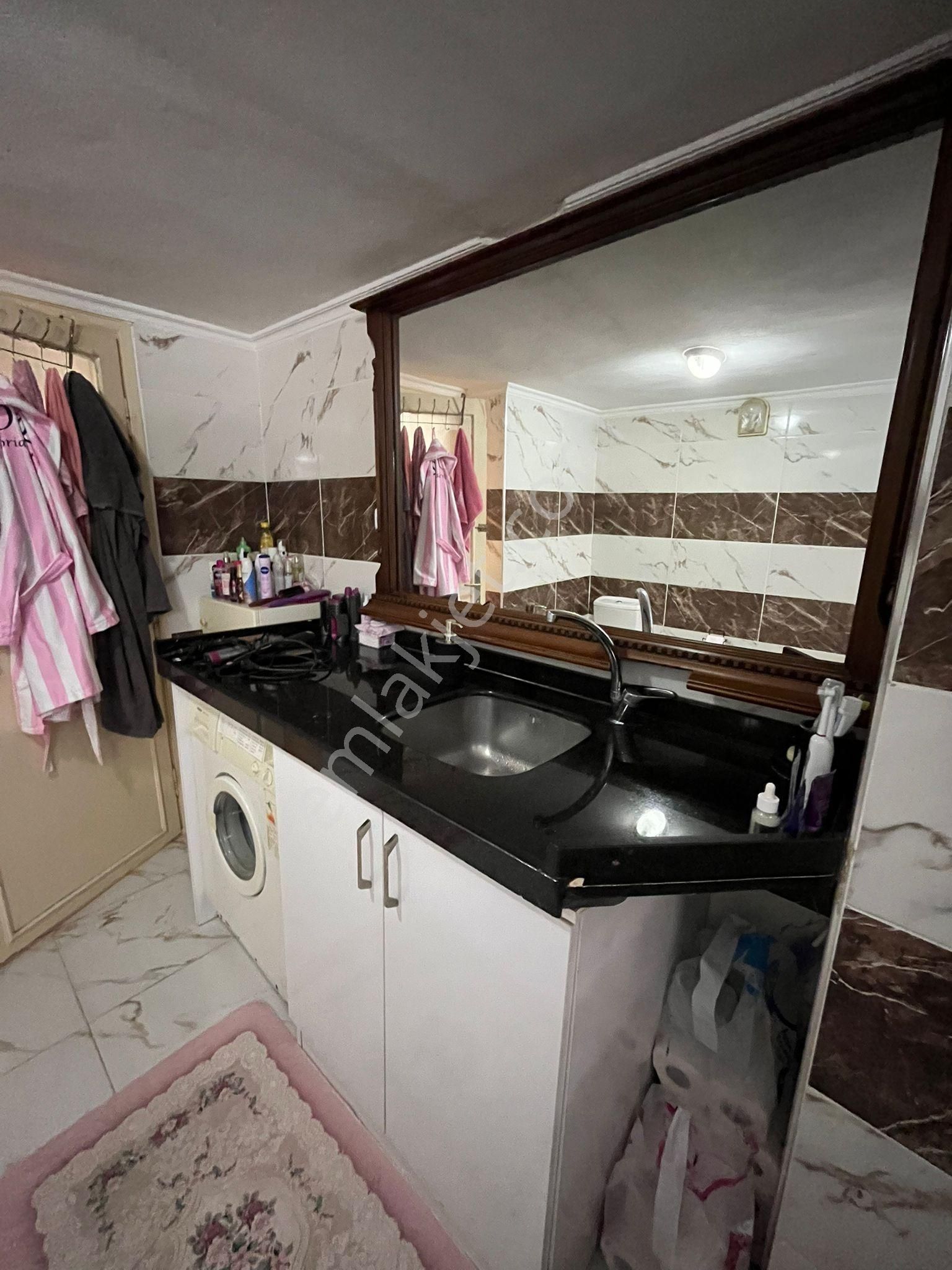 5+1 Güzelyalı Hasarsız 10-10 Katı 3banyo 235m2 Dgaz Kapalı Mutfak Sabahtan Akşama Güneş İçinde - Görsel 21