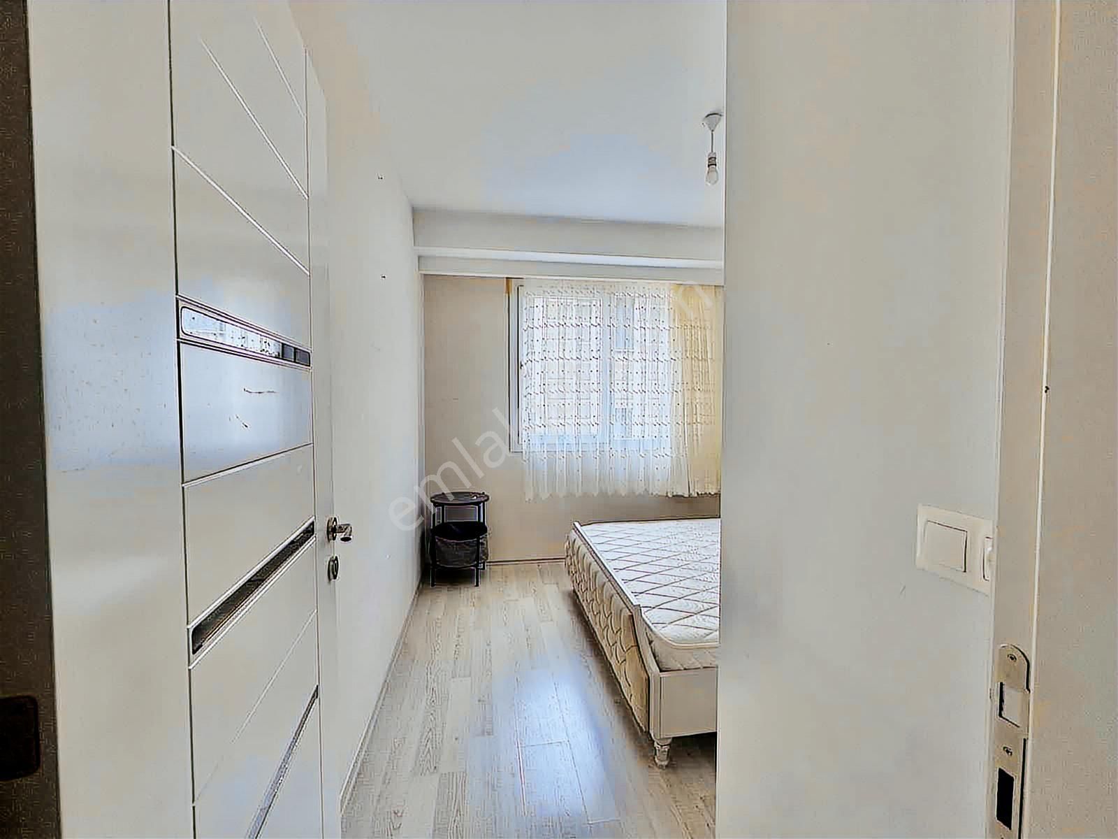 Zeytinköy'de Arakat 2+1 Eşyalı Daire - Görsel 31