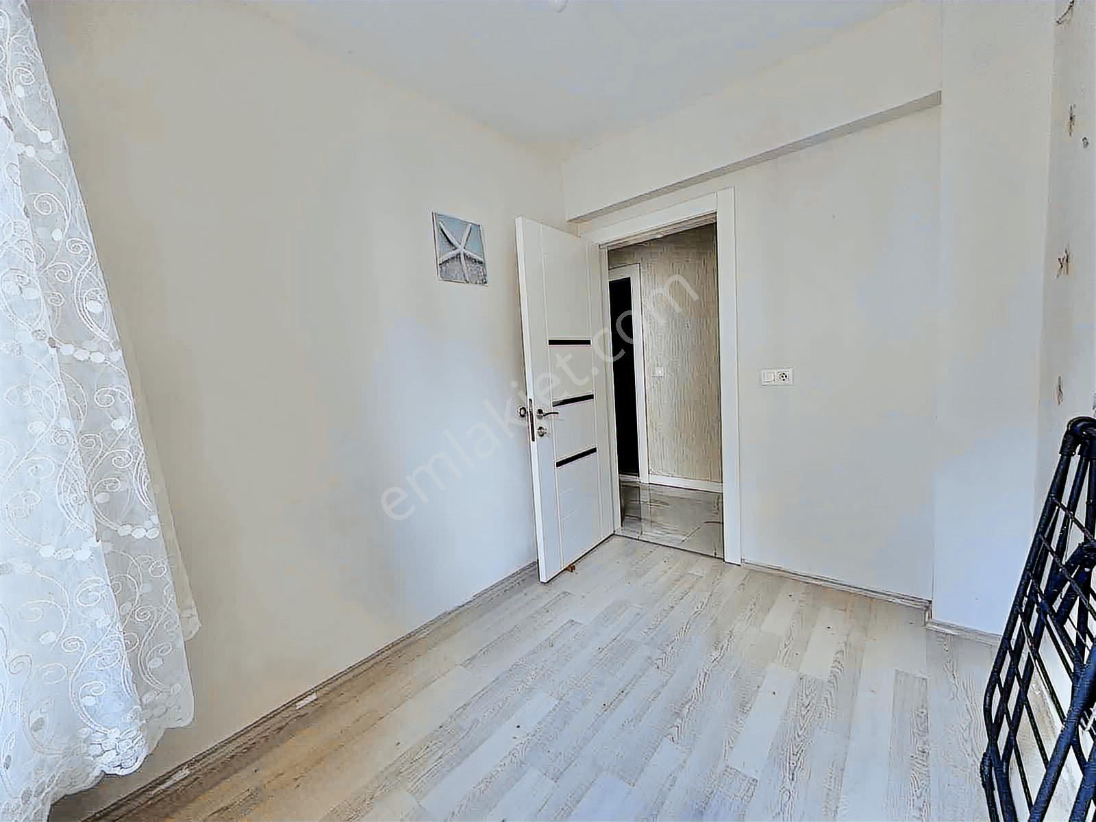 Zeytinköy'de Arakat 2+1 Eşyalı Daire - Görsel 24