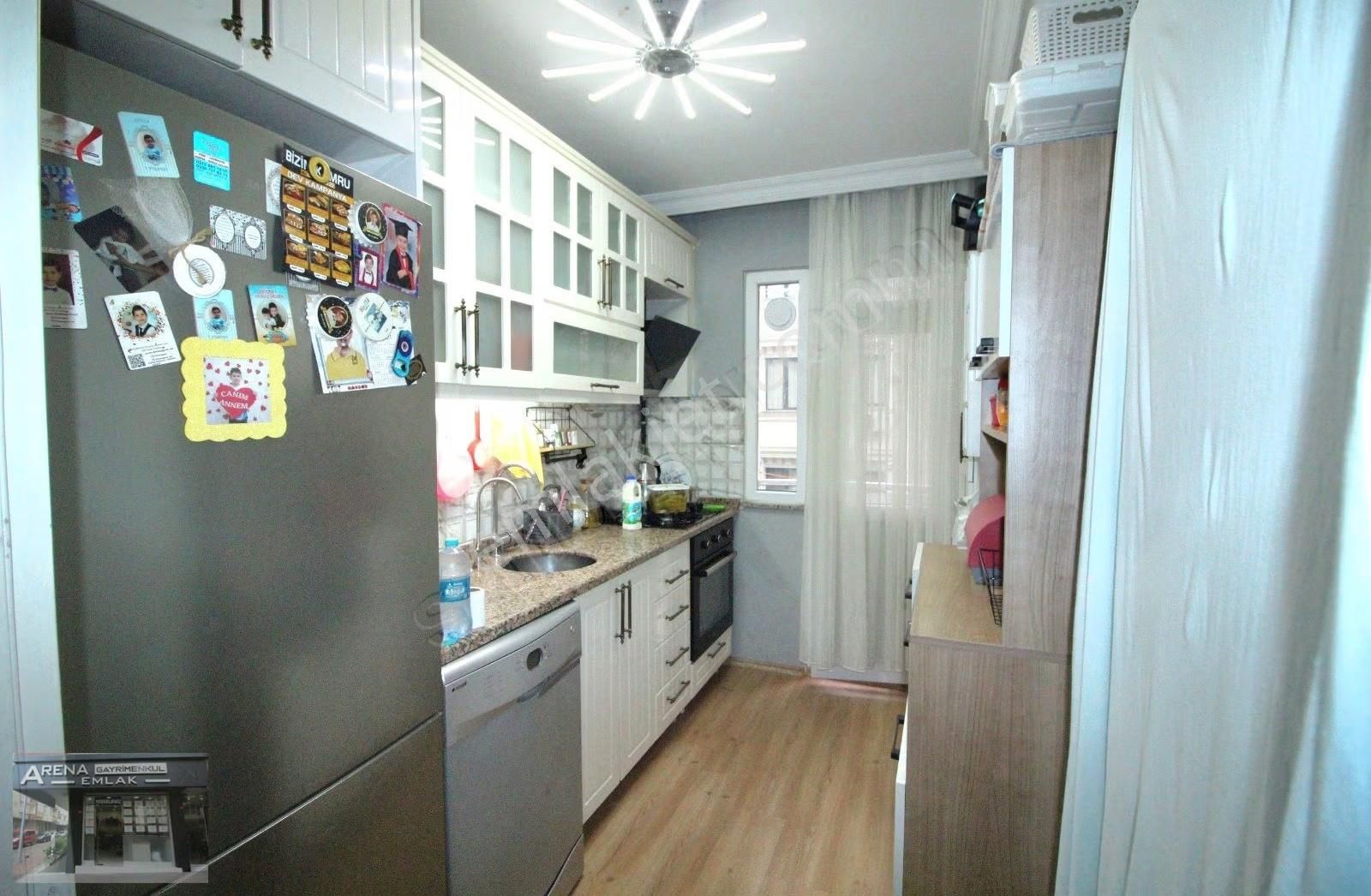 Bahçelievler M.k.paşa Cad.alt Kısmı 15 Yıllık Binada 2+1 Ara Kat