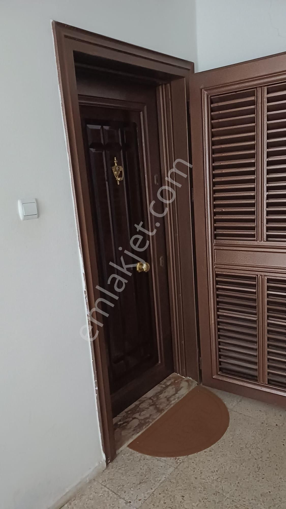 3+1beyazevler Göl Manzaralı Geniş Ferrah Masrafsız 10-9katı İskanlı 170m2 Kat Mülkiyetli Hasarsız - Görsel 2