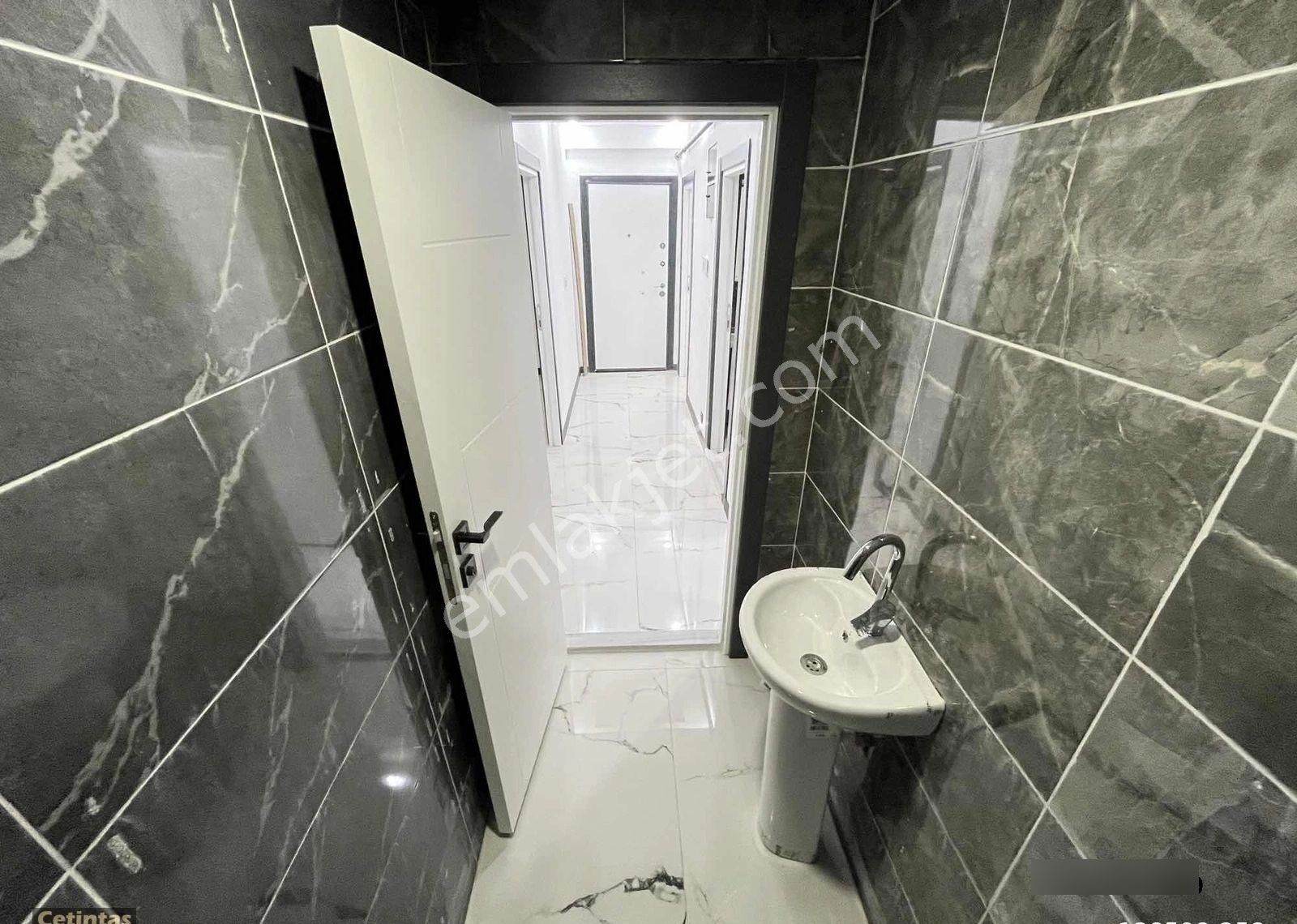 Zafer Mahallesi 2+1 Kiralık Lüx Daire - Görsel 11