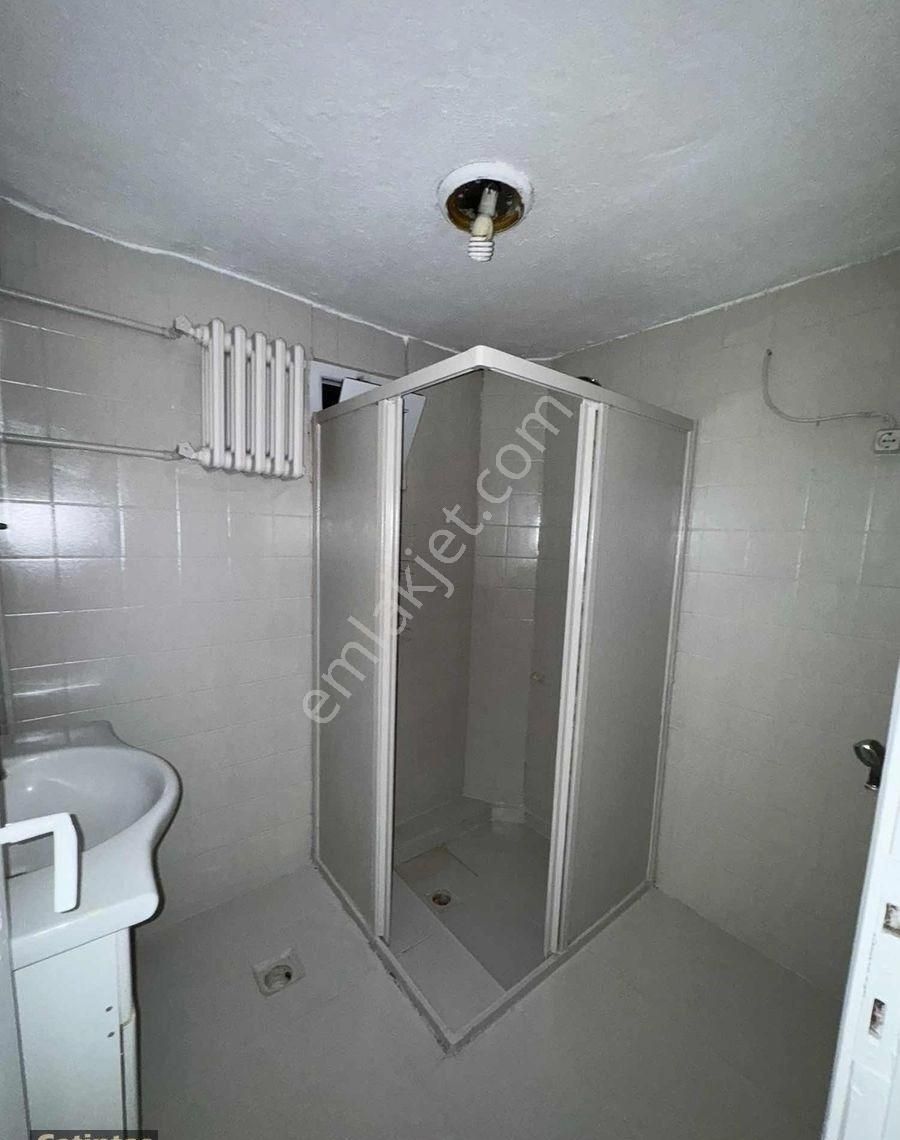 Esparkın Hemen Yanında Cadde Üzeri Kiralık 2+1 - Görsel 10