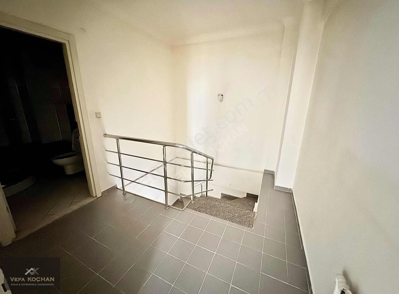 Büyükdere'de Vefa'dan Asansörlü Özel Teraslı 2+1 Dublex Daire - Görsel 10