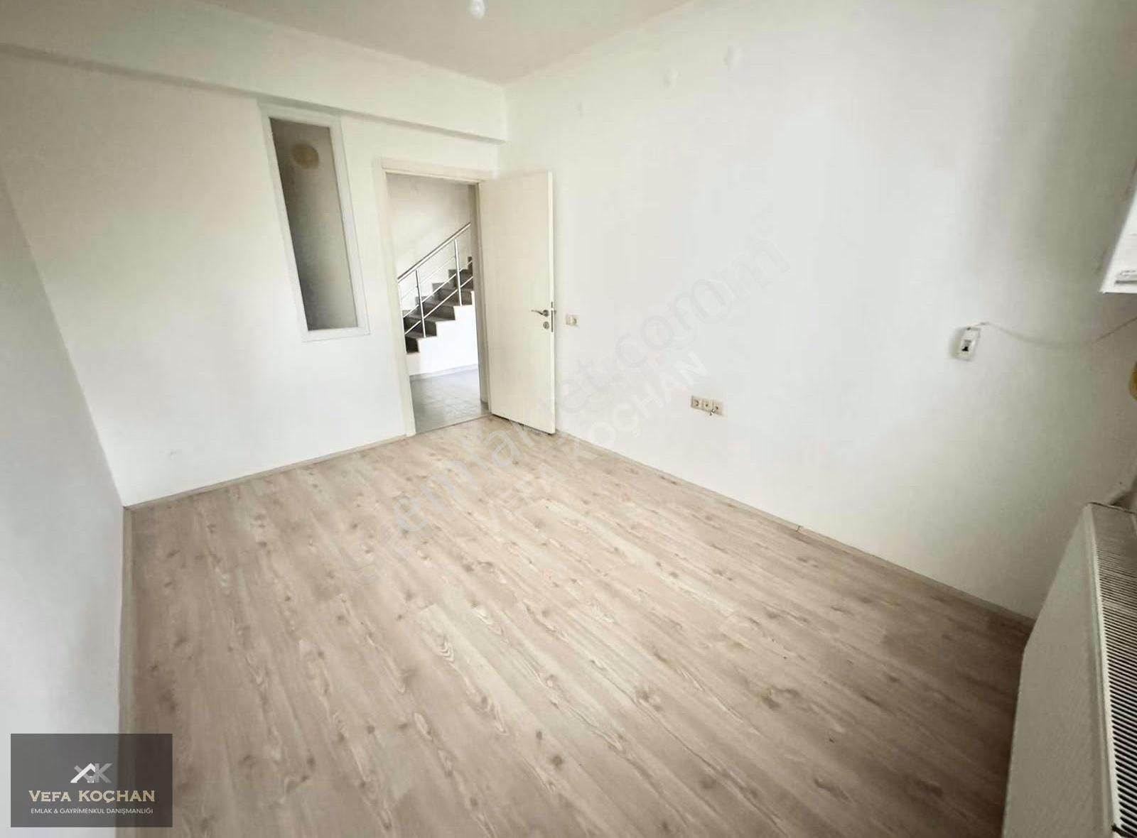 Büyükdere'de Vefa'dan Asansörlü Özel Teraslı 2+1 Dublex Daire - Görsel 9