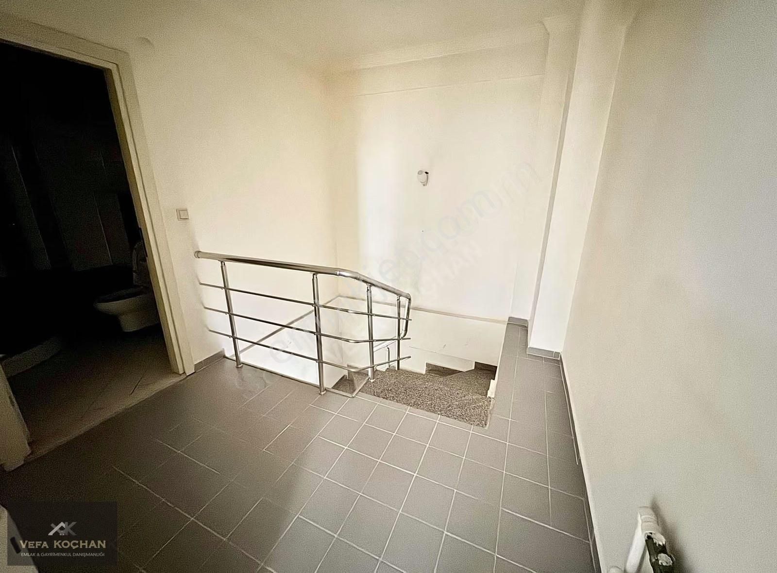 Büyükdere'de Vefa'dan Asansörlü Özel Teraslı 2+1 Dublex Daire - Görsel 26