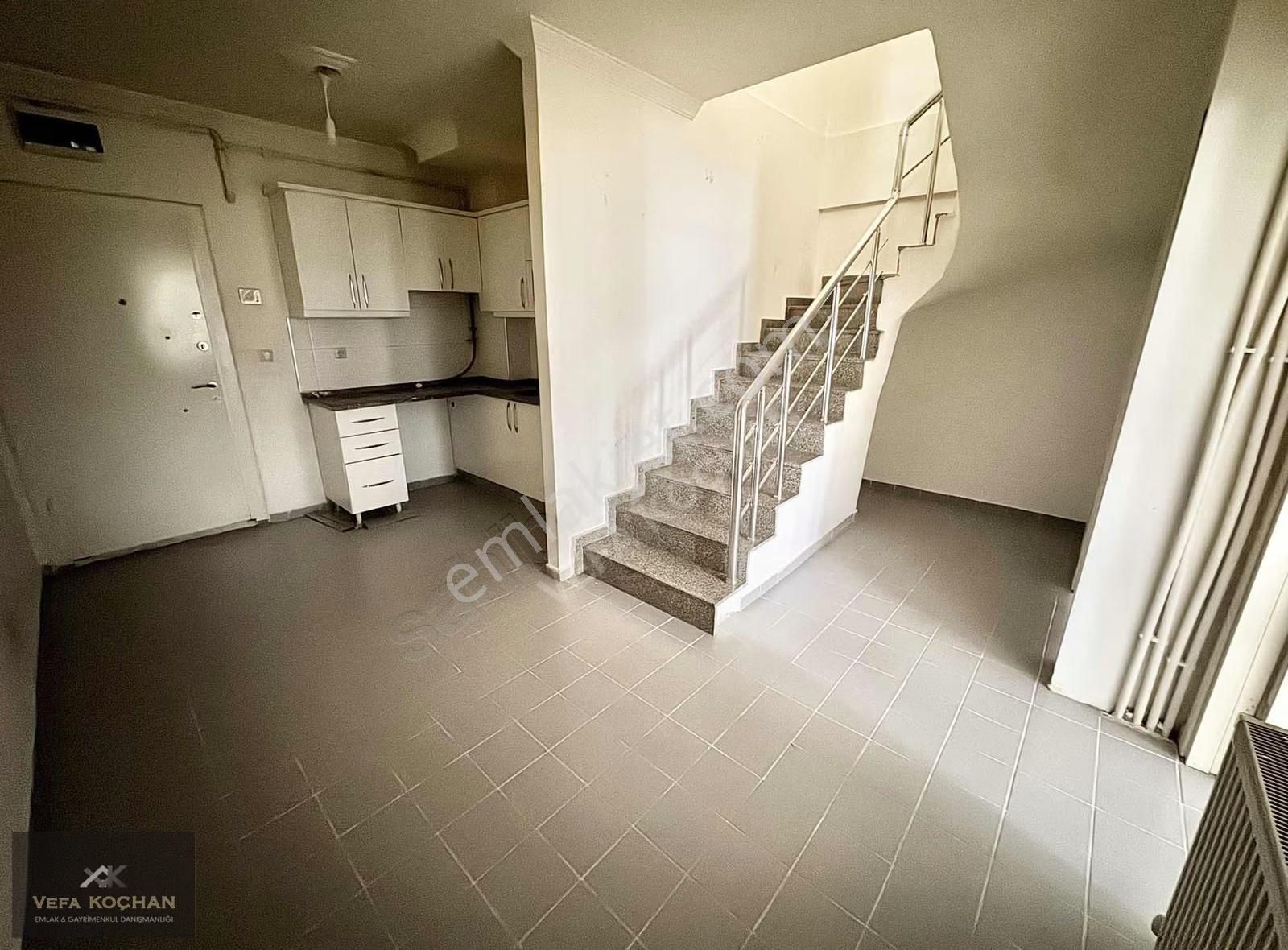 Büyükdere'de Vefa'dan Asansörlü Özel Teraslı 2+1 Dublex Daire - Görsel 28