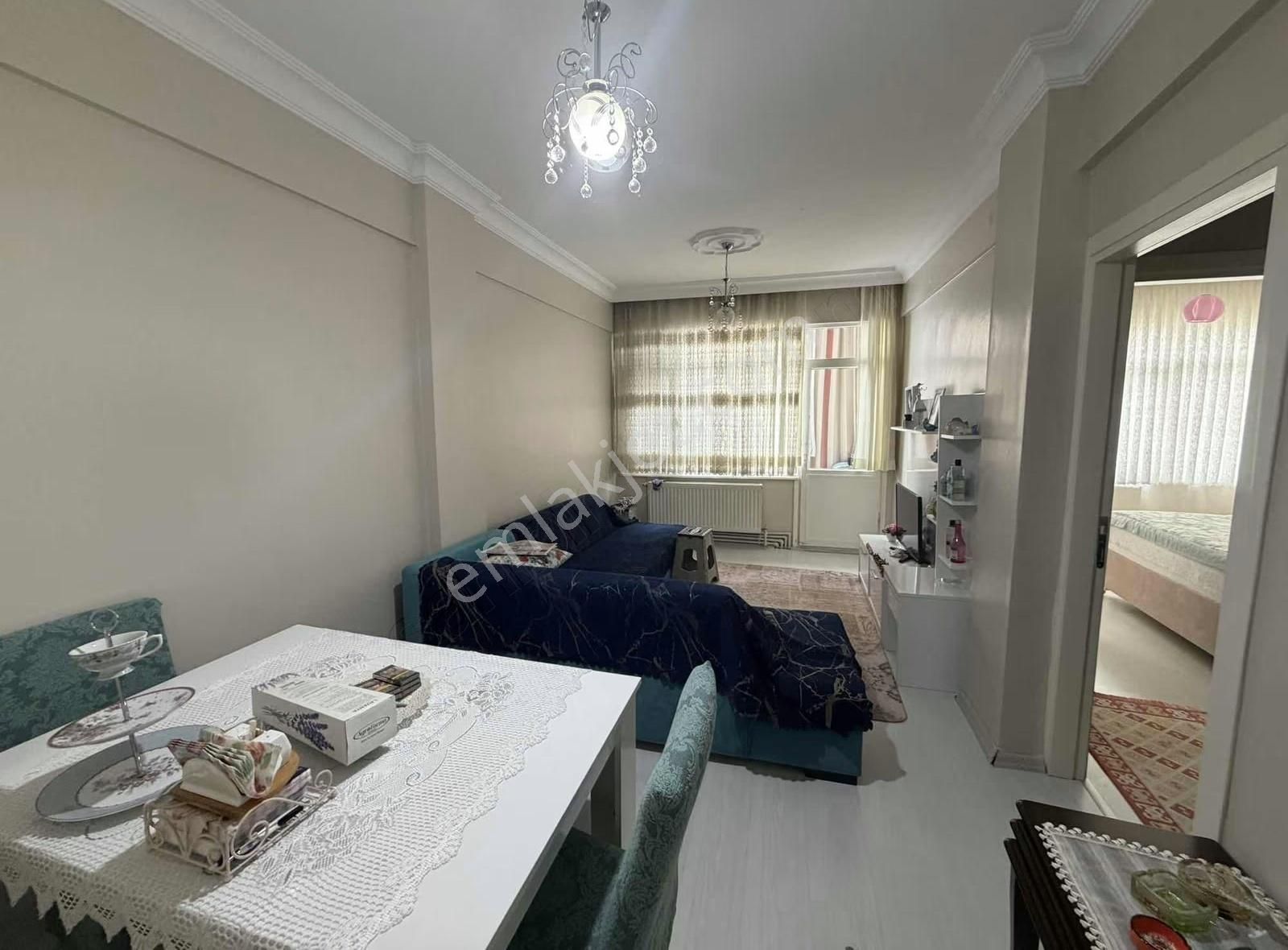 Nalıncı Bayırı'nda Satılık 2+1 Daire, 80m², Kasımpaşa Merkezde