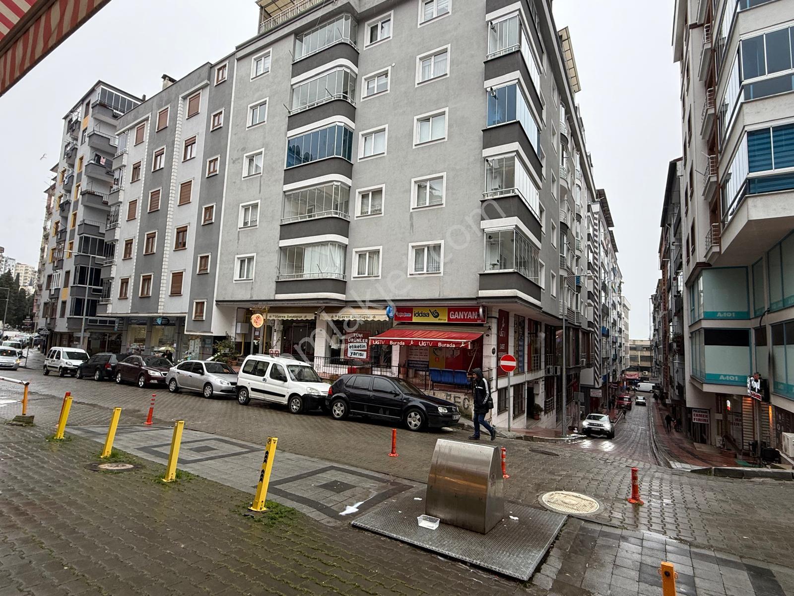 Abdi Bostan Gayrimenkulden Akçaabat Merkezde Satılık Dükkan - Görsel 8