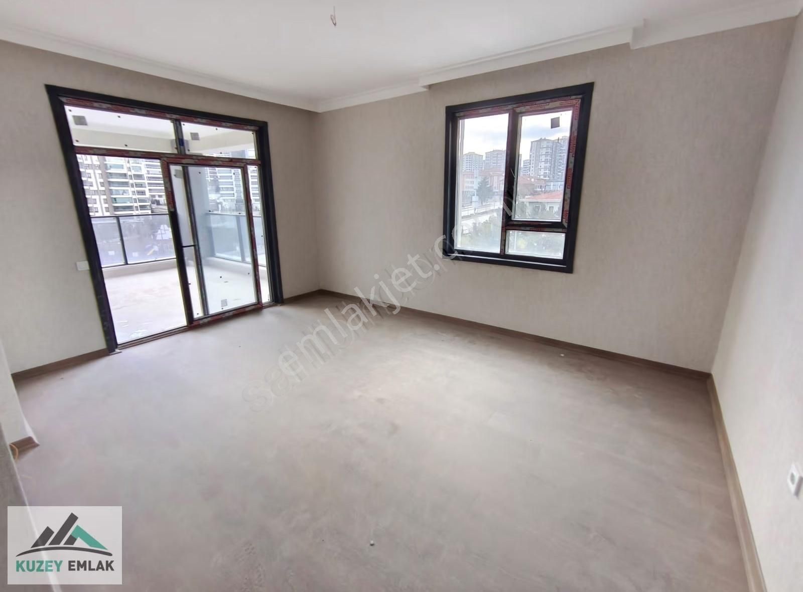 Güneşevlerin En Güzel Lokasyonunda Park Manzaralı Süper Lüks 4+1 - Görsel 16