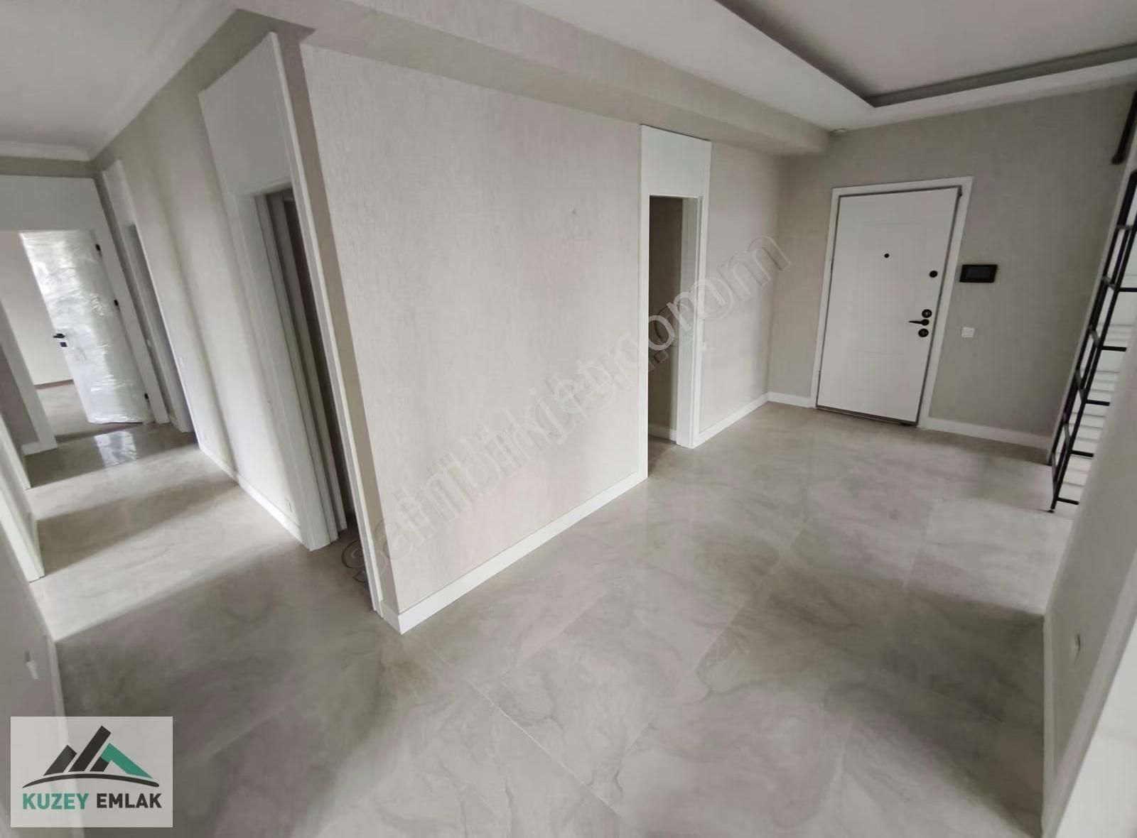 Güneşevlerin En Güzel Lokasyonunda Park Manzaralı Süper Lüks 4+1 - Görsel 2