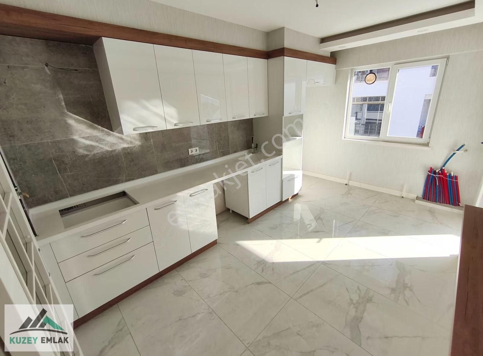 Kuzey Emlak'tan Birinci Sınıf Kalite Lüks Konforlu Geniş 4+1