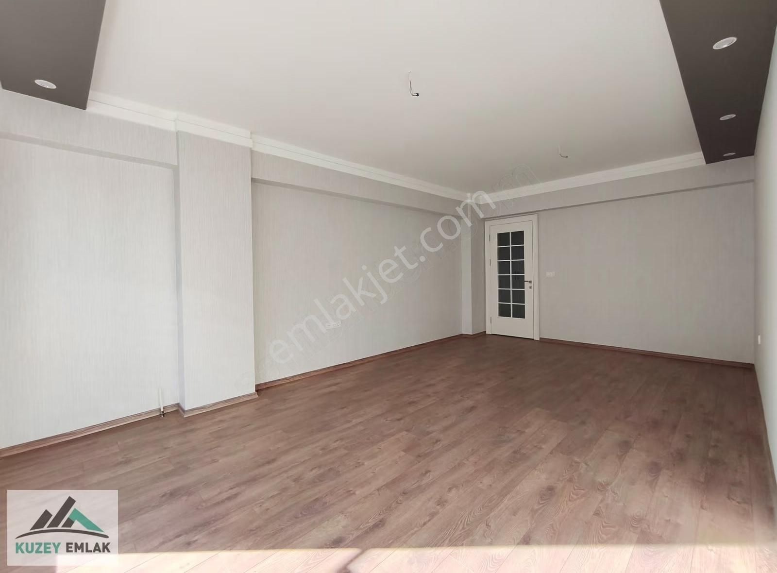 Kuzey Emlak'tan Birinci Sınıf Kalite Lüks Konforlu Geniş 4+1 - Görsel 4
