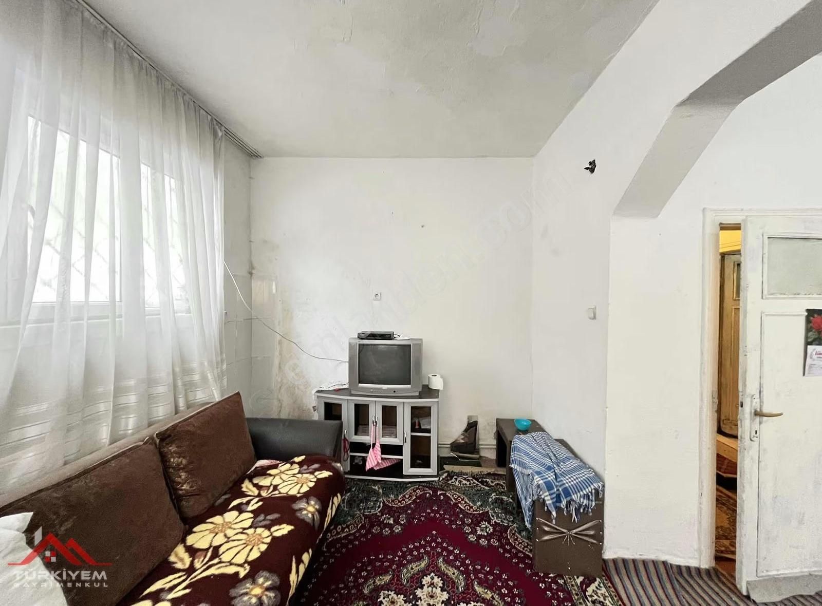 Türkiyem Gyo// Fevziçakmak Mah. Tapulu 2+1 Bodrum Kat Daire - Görsel 2