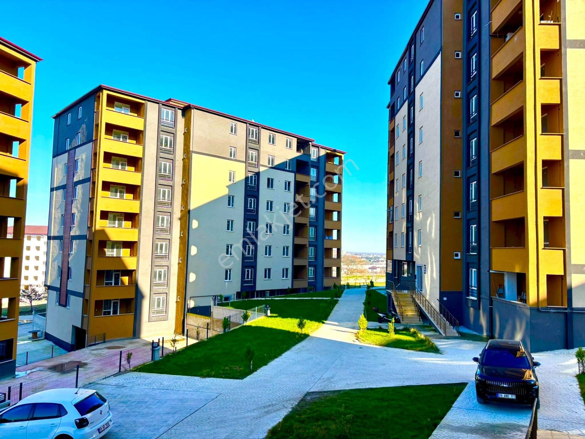 **eryıldız İnşa'tan**2.49 Faizle Sınırsız Kredi İmkanı**butik Site İçinde 125m2 Ultra Lüx 3+1 - Görsel 2