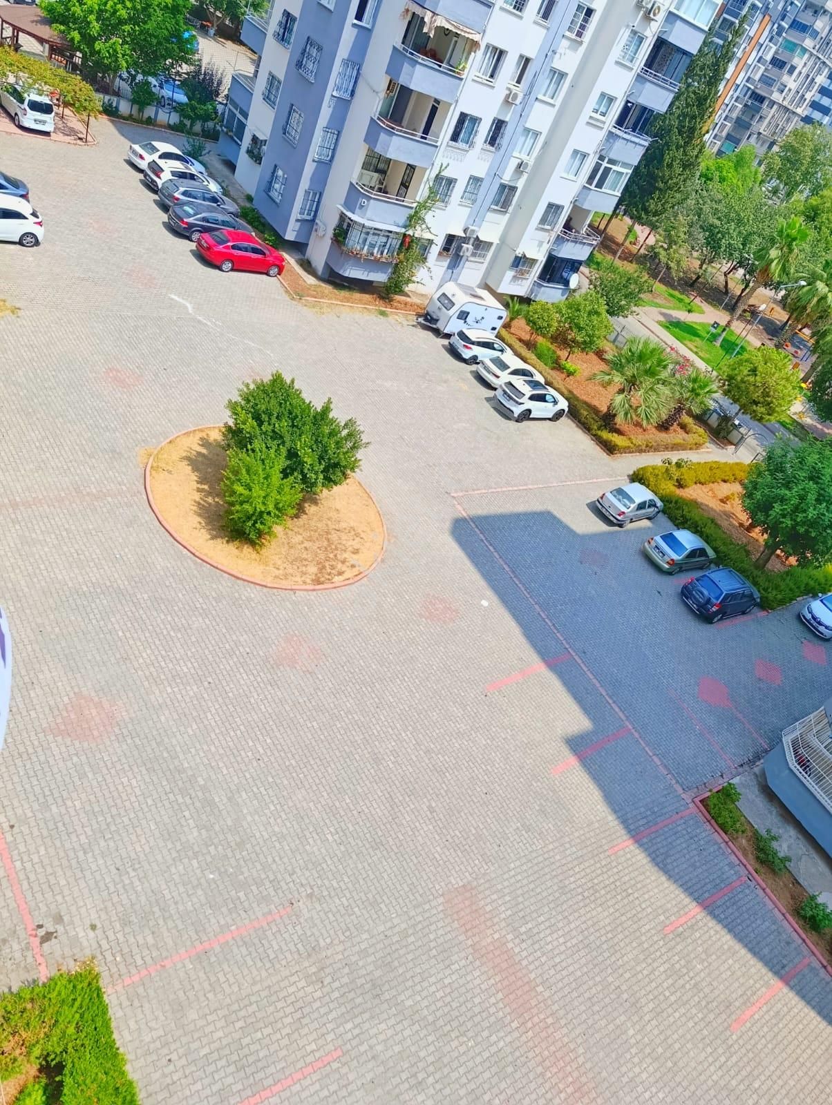 3+1yurt 9-4katı Dgaz 200m2 Site İçinde Kiler Kap.mutfak Cam Balkon D.şebeke Hasarsız Kgd Cephe - Görsel 15