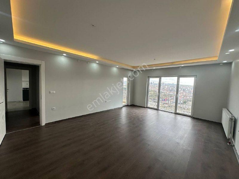 Derbent Mah. 160 M², 3+1, Ayyıldız Sitesi, 13.kat Kiralık Daire
