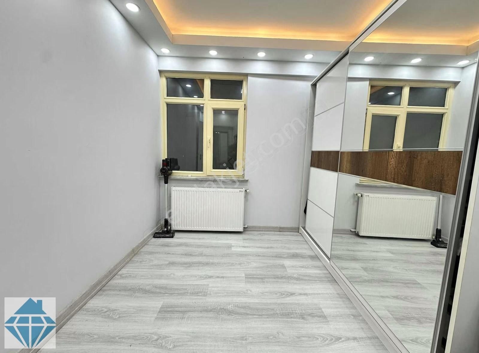 Ayazağa Merkezde Full Eşyalı 2 + 1 Yatırıma Uygun Daire - Görsel 5