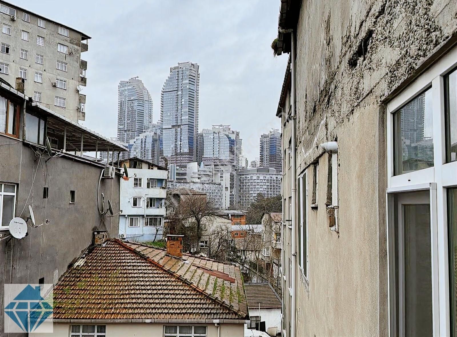 Ayazağa Merkezde Full Eşyalı 2 + 1 Yatırıma Uygun Daire - Görsel 17