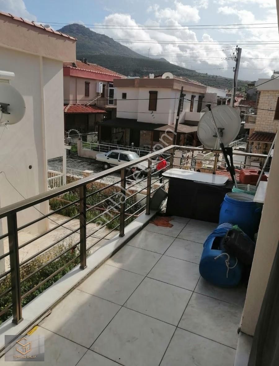 Yeni Foça'da Marina'ya Yakın Satılık Villa - Görsel 14