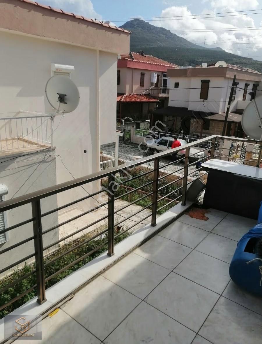 Yeni Foça'da Marina'ya Yakın Satılık Villa - Görsel 20
