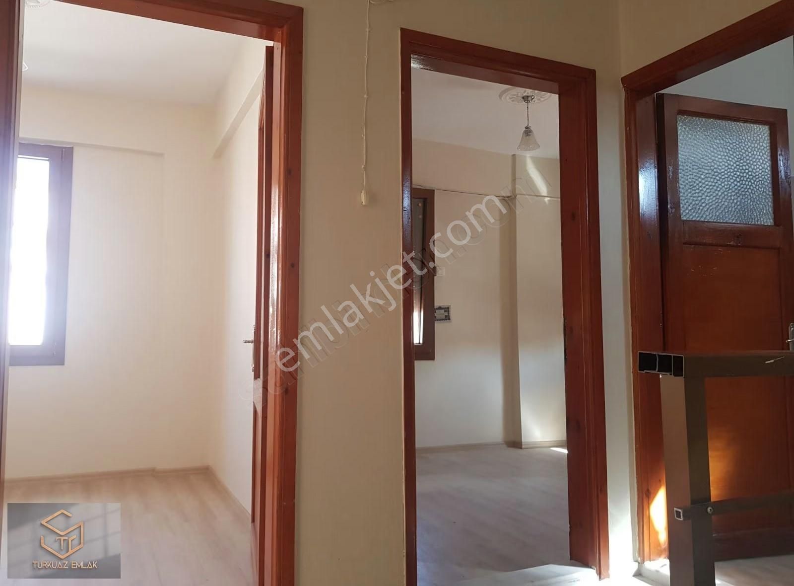 Yeni Foça'da Marina'ya Yakın Satılık Villa - Görsel 15