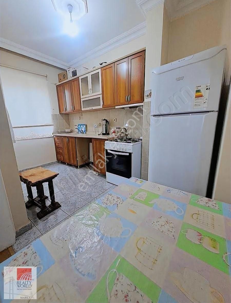 Antalya Etiler'de Cadde Üzeri Katta Eşyalı Kiralık 2+1 Daire - Görsel 8