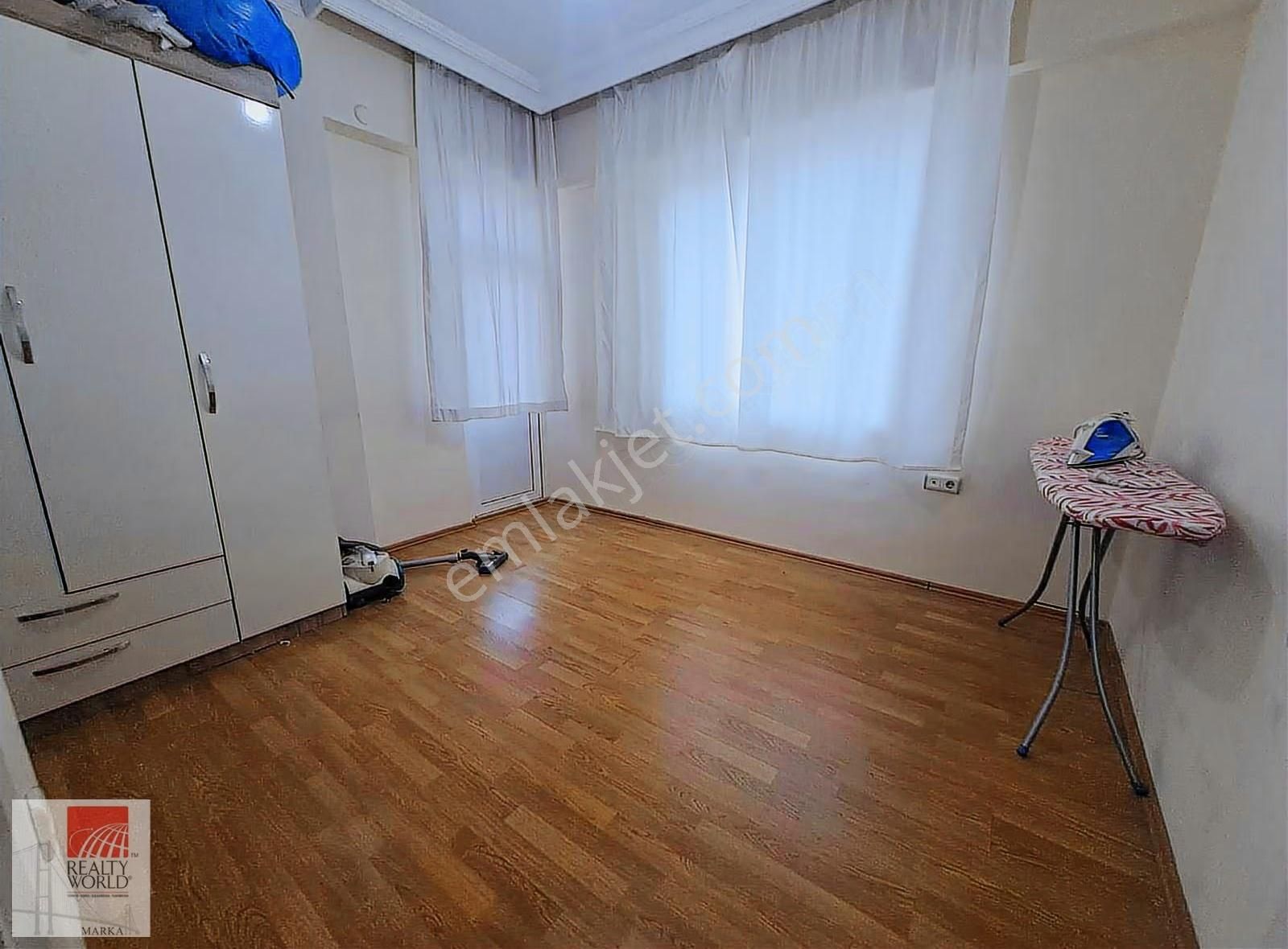 Antalya Etiler'de Cadde Üzeri Katta Eşyalı Kiralık 2+1 Daire - Görsel 5