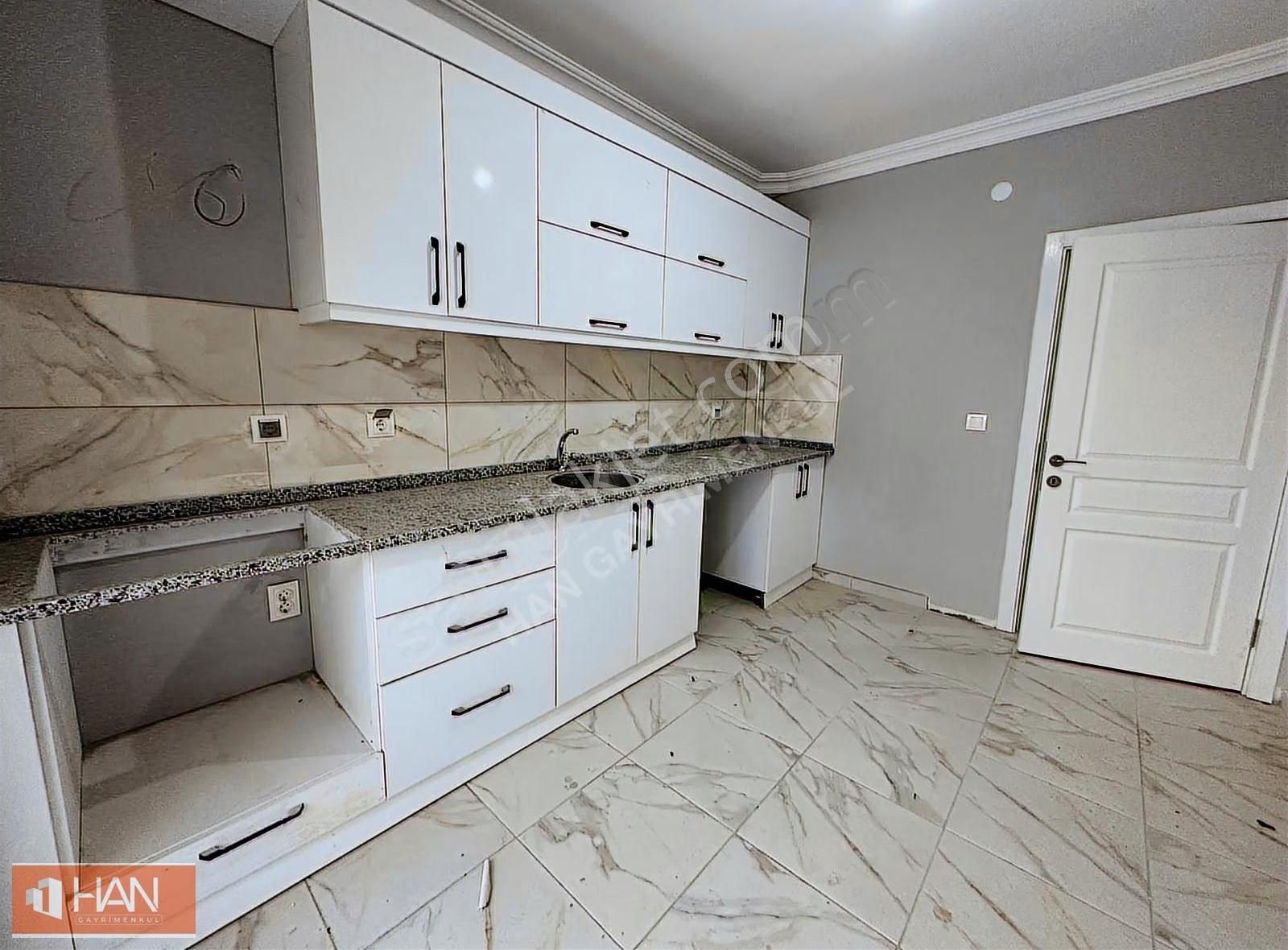 Kepez Devlet Hastanesi Arkasında Satılık 3+1 Masrafsız Daire