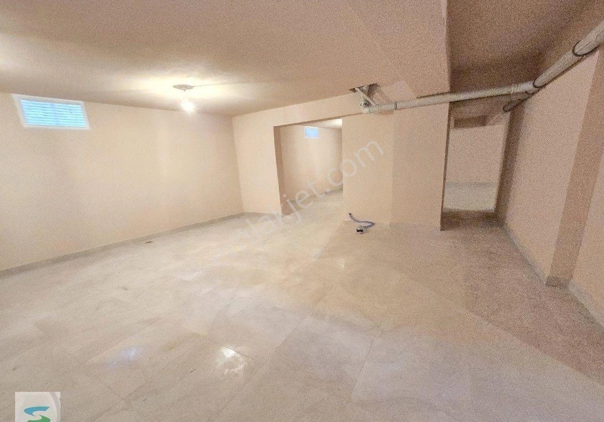 Yenibosnada Çarşıya 2 Adım Yeni Büyük Depo - Görsel 3