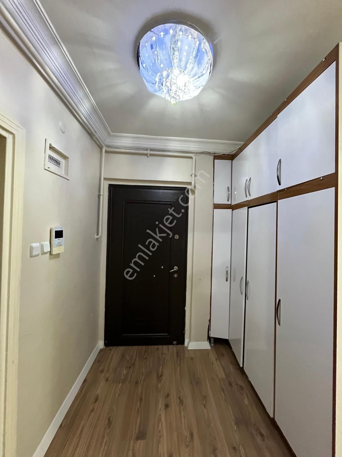 3+1 Güzelyalı 10-1katı Dgaz Kap.mutfak G.odası Geniş Kgb Cephe 185m2 Araç Takas Olur Hasarsız - Görsel 3