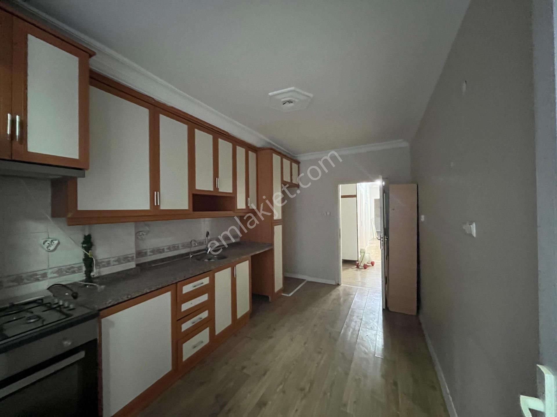 3+1 Güzelyalı 10-1katı Dgaz Kap.mutfak G.odası Geniş Kgb Cephe 185m2 Araç Takas Olur Hasarsız - Görsel 5