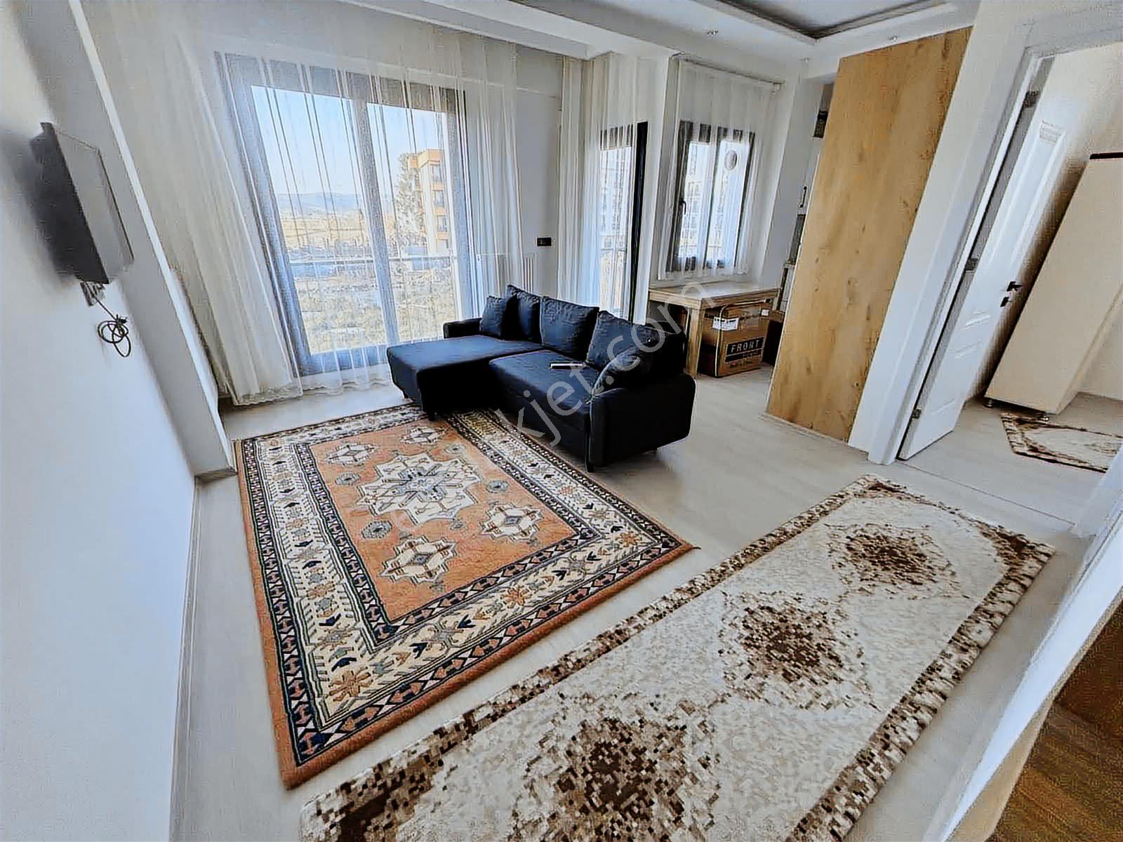 Emlak Center'dan Muradiye Mah 1+1 Eşyalı Daire - Görsel 15