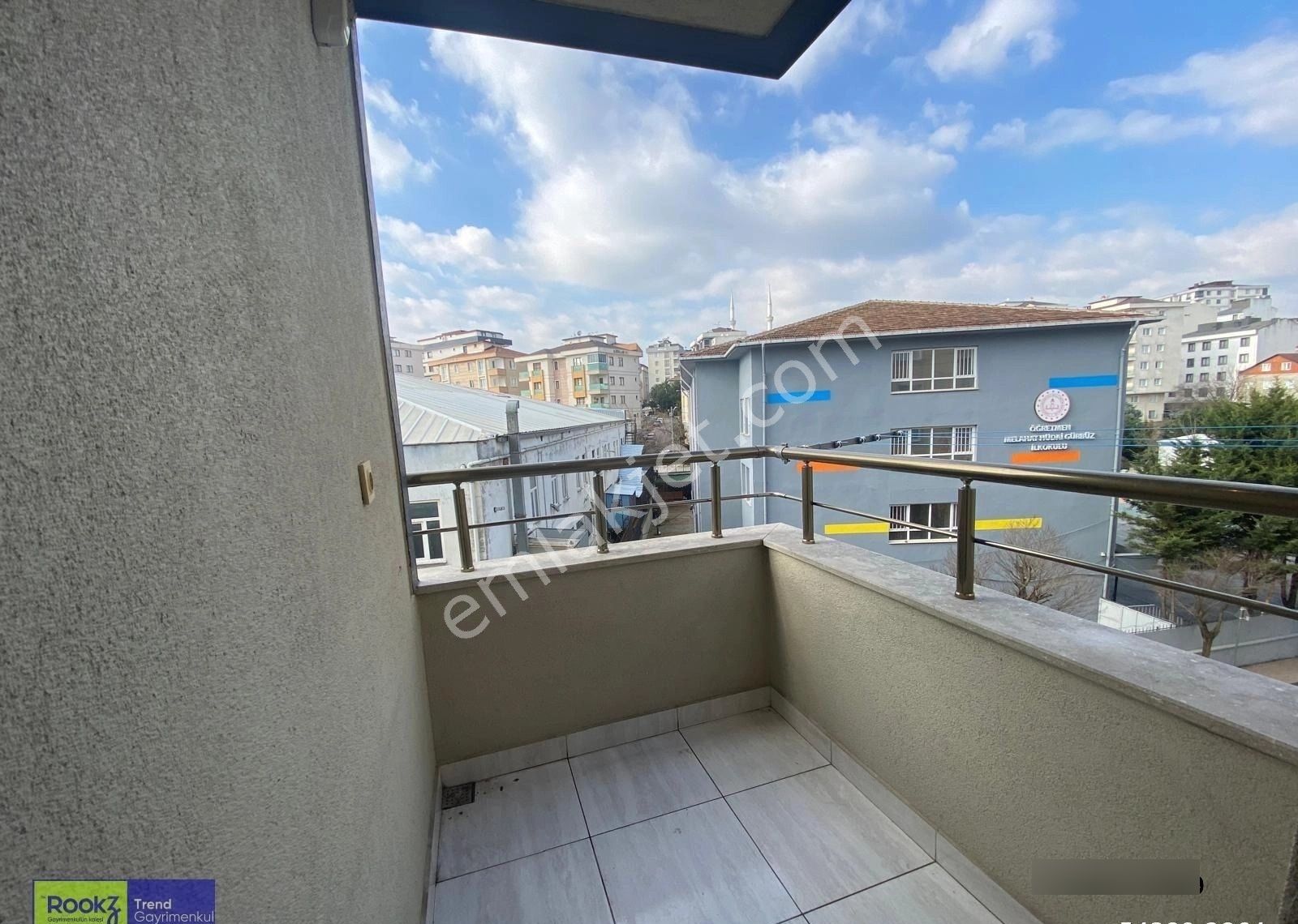 Çekmeköy'de Metro'ya Yakın Merkezi 2+1 Kiralık Daire - Görsel 2