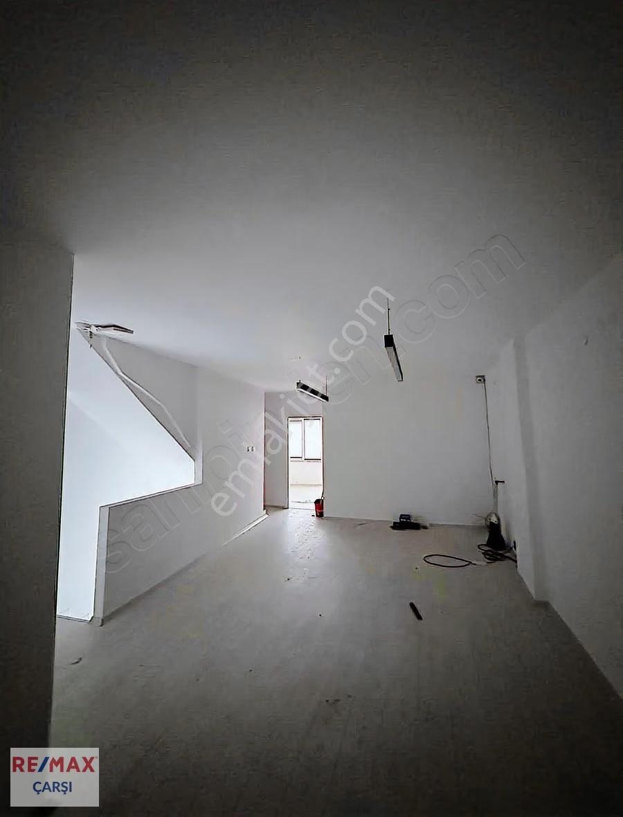 Çarşının En Prestijli Mağazası Devren Kiralık - Görsel 8