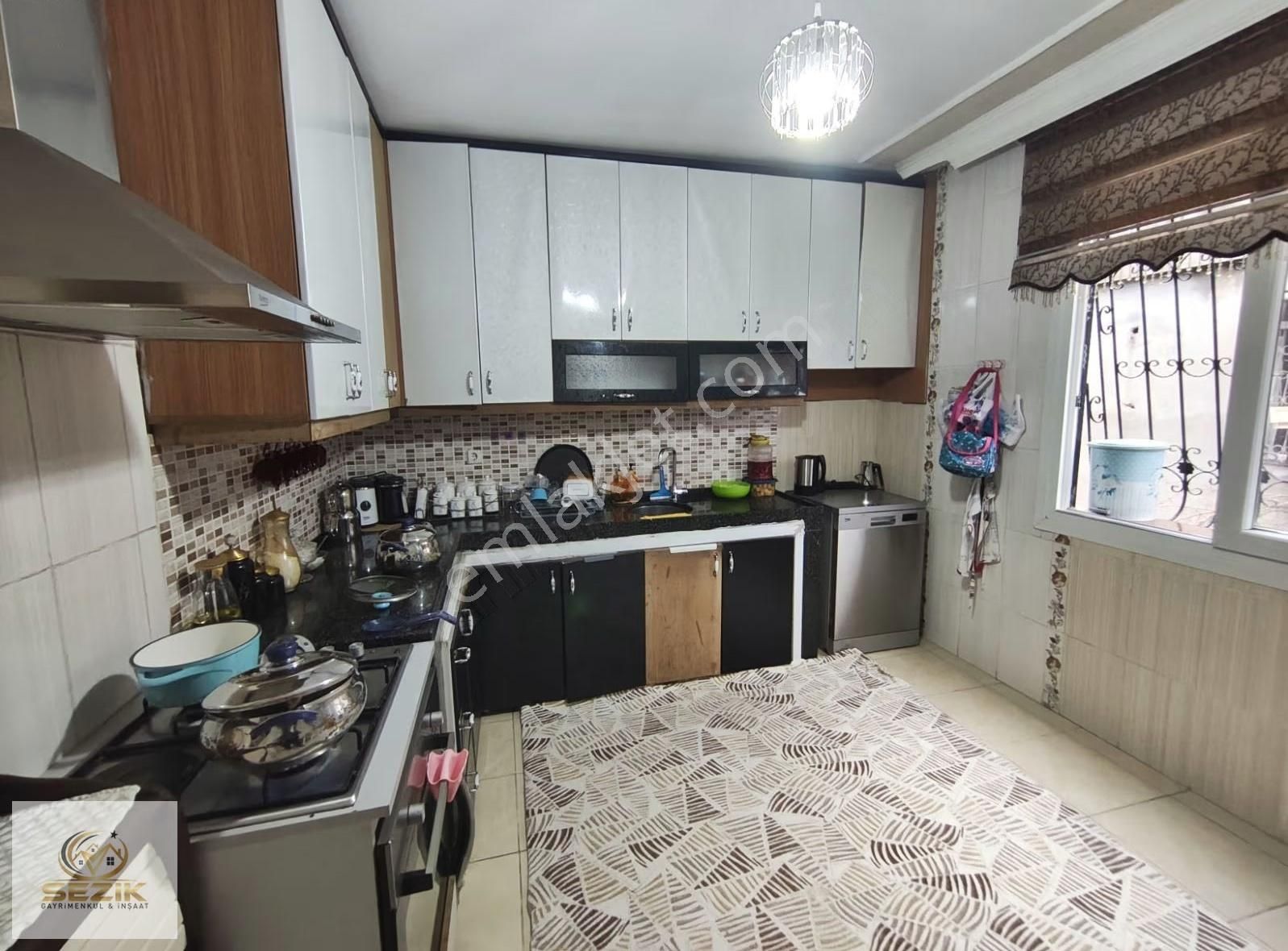 Gülbahçe Mah 2 Katlı Köşebaşı 210 Metre Tek Tapu Komple Satılık - Görsel 17