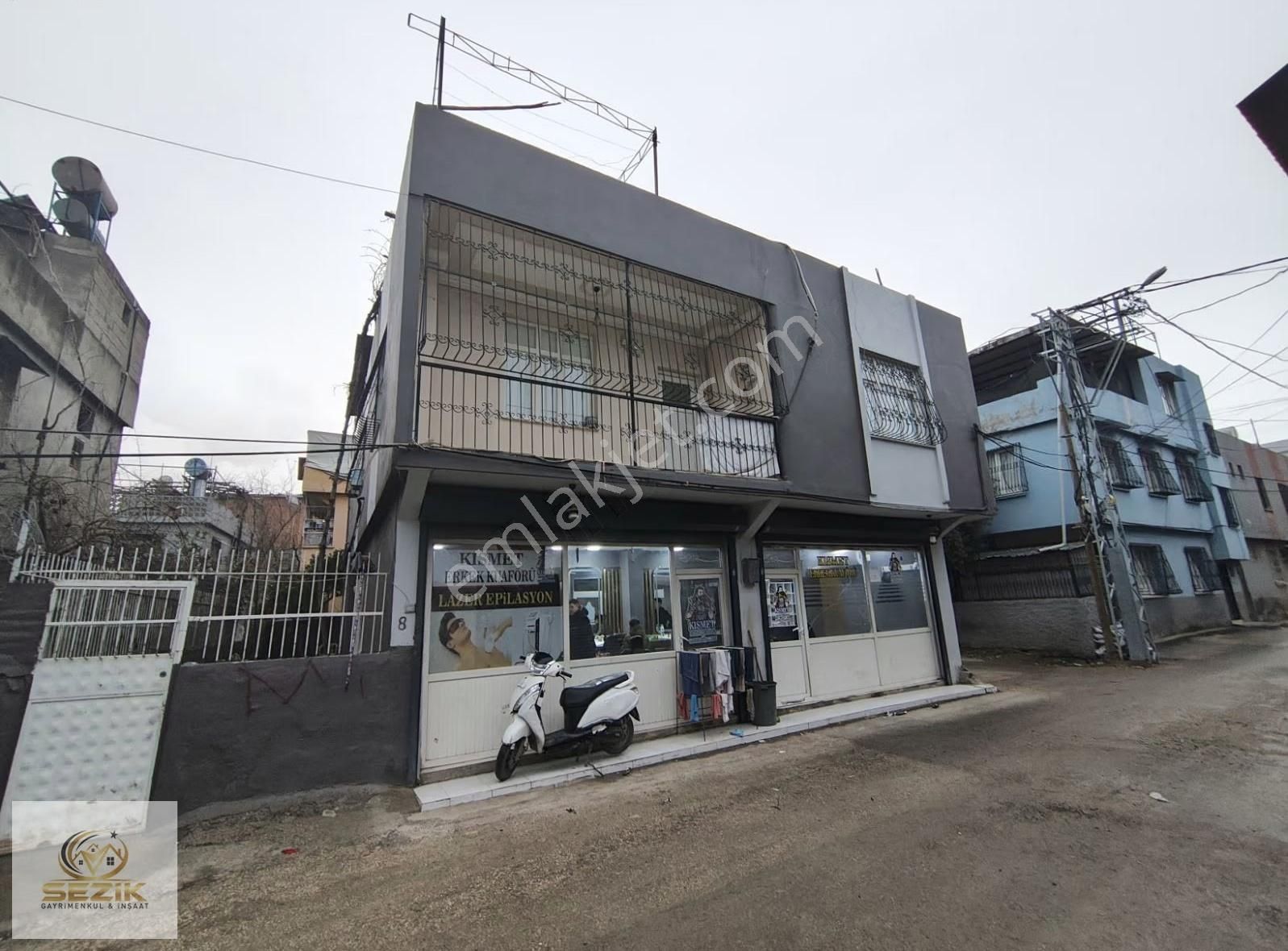 Gülbahçe Mah 2 Katlı Köşebaşı 210 Metre Tek Tapu Komple Satılık - Görsel 18