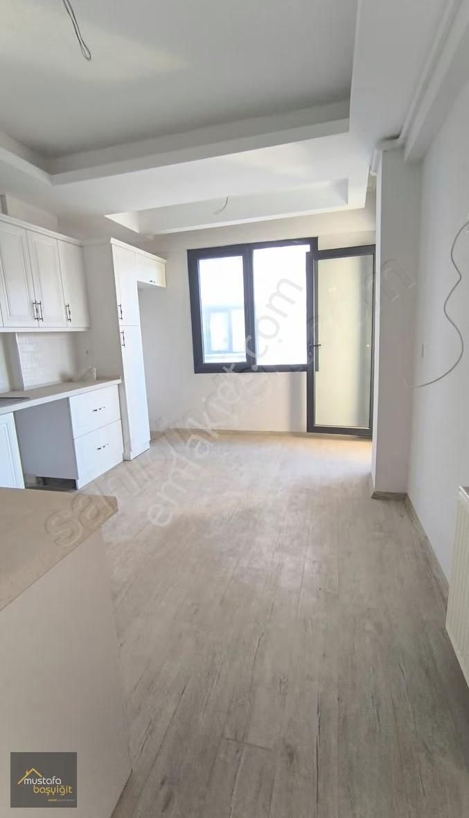 Mustafa Başyiğit Emlak'tan Uçaklı Park Karşısı 3+1 135 M2 - Görsel 5