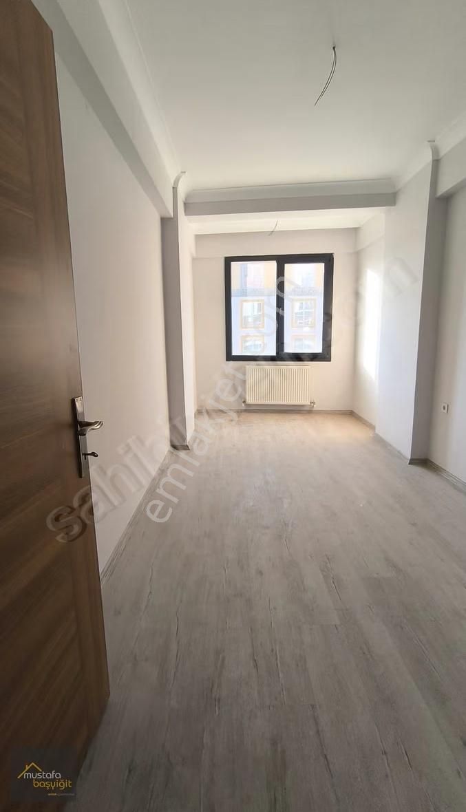 Mustafa Başyiğit Emlak'tan Uçaklı Park Karşısı 3+1 135 M2 - Görsel 18