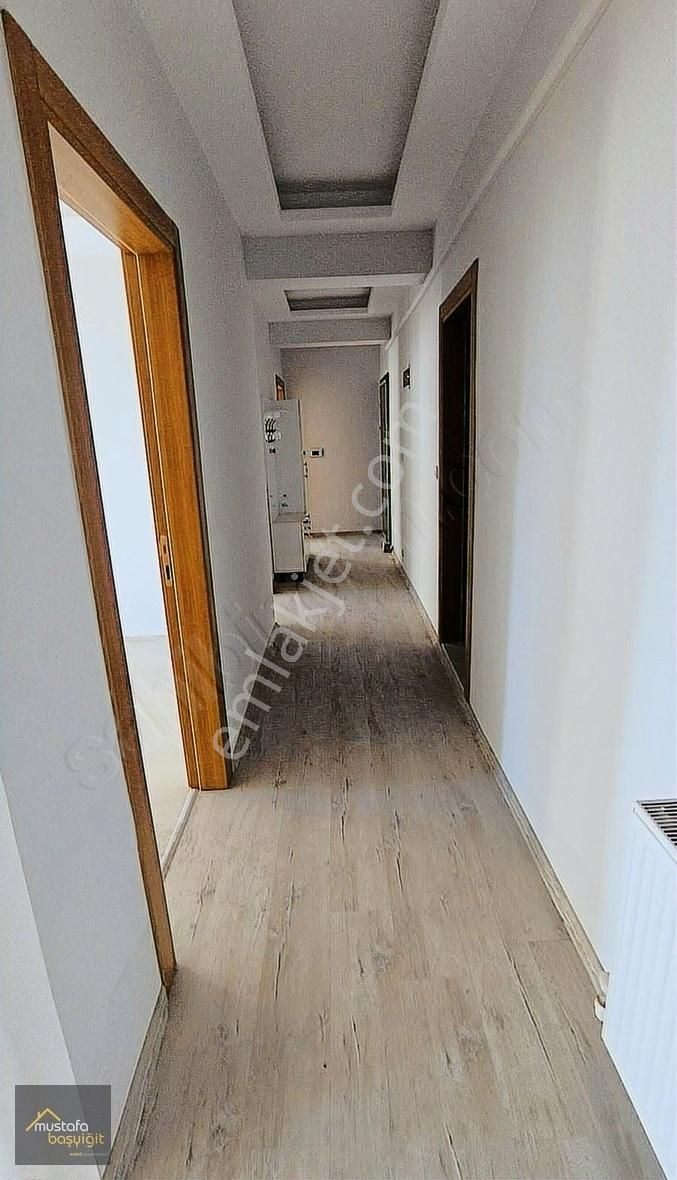 Mustafa Başyiğit Emlak'tan Uçaklı Park Karşısı 3+1 135 M2 - Görsel 9