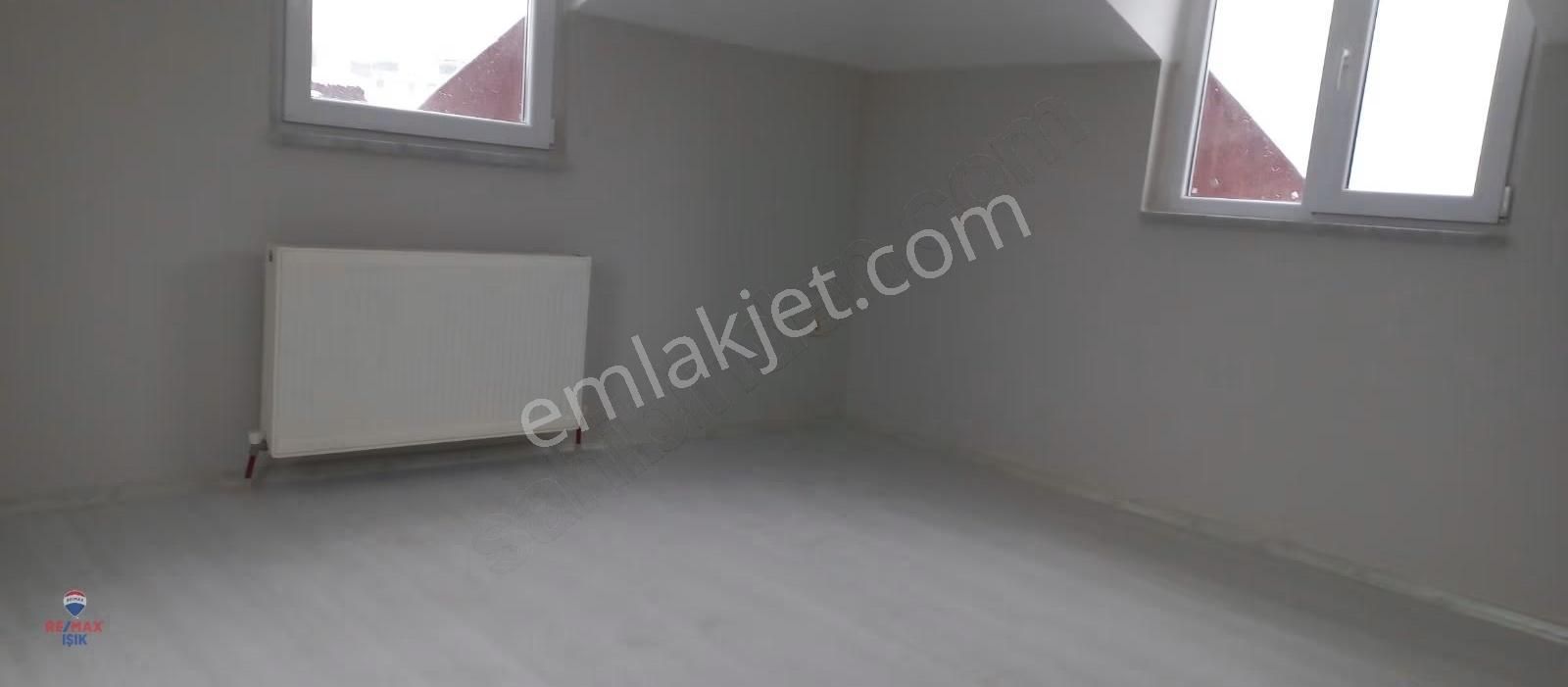 Osmangazi Mah.cadde Üzerinde 3+1 Sıfır Üst Dubleks Daire - Görsel 18