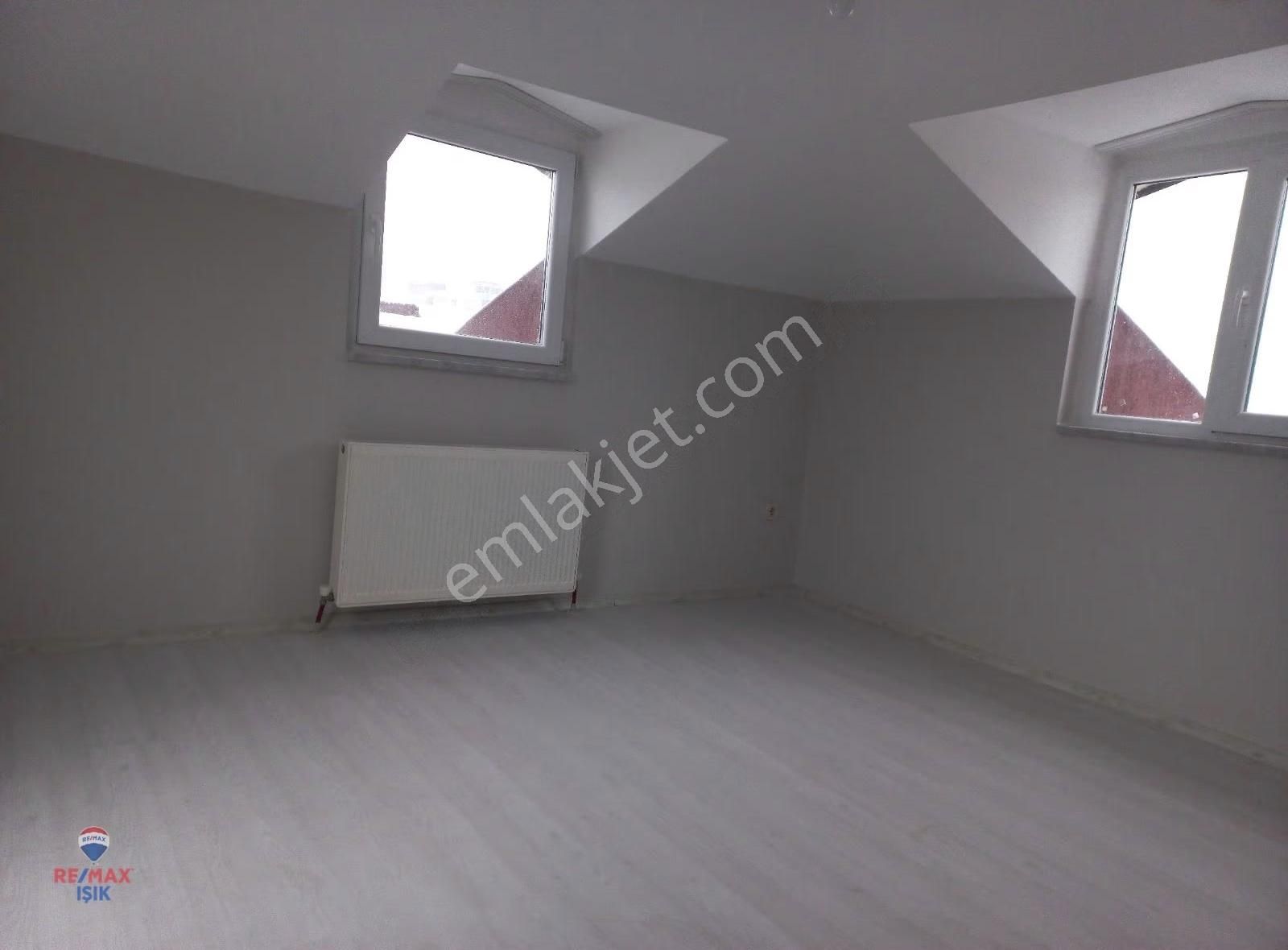 Osmangazi Mah.cadde Üzerinde 3+1 Sıfır Üst Dubleks Daire - Görsel 11