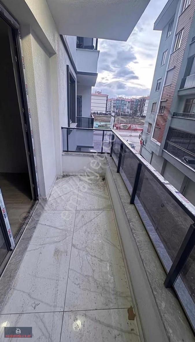Ali Ulvi Kurucu Caddesinde 3+1 Arakat Sıfır Daire - Görsel 12