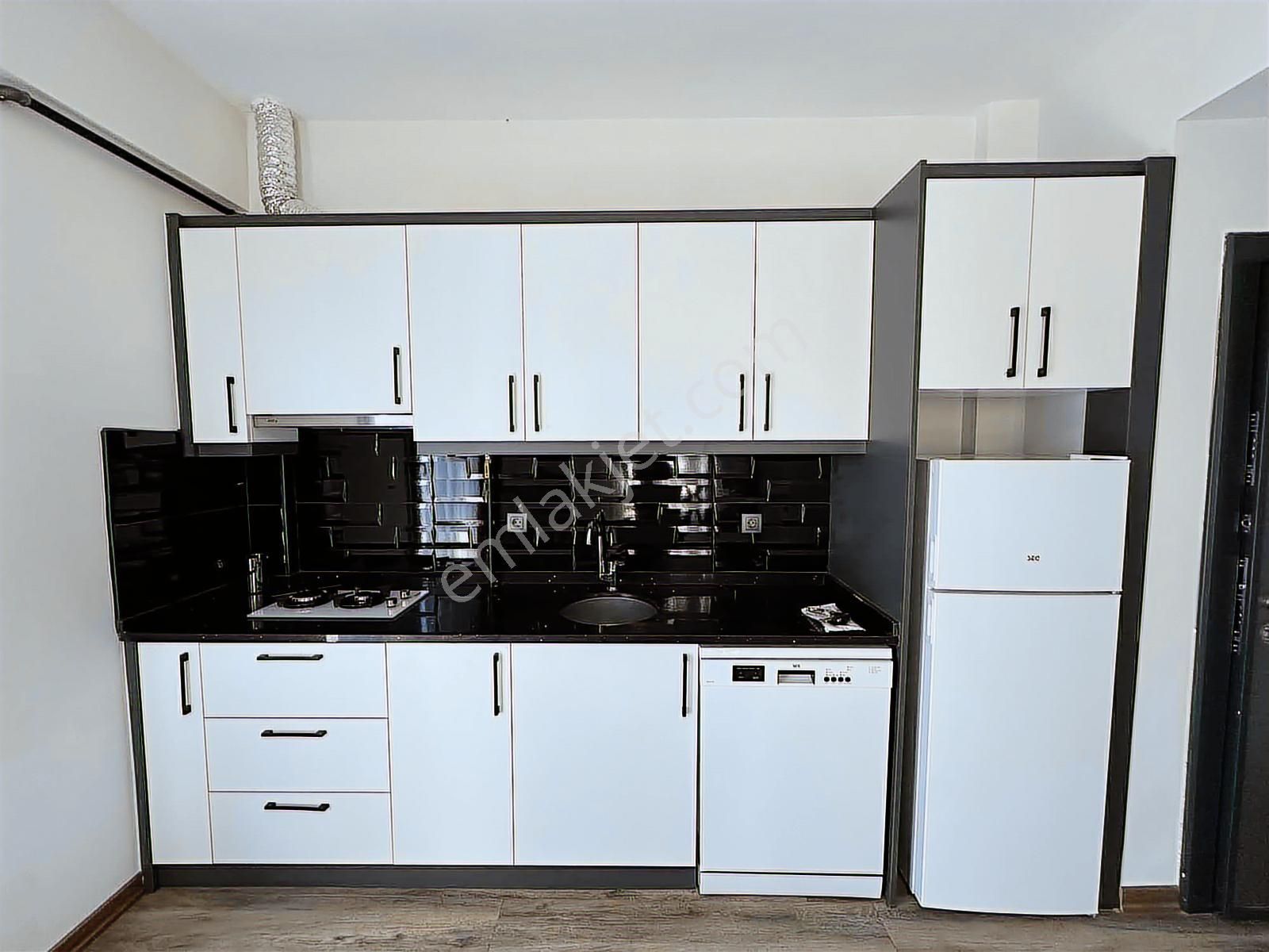 Zeytinköy De Adli Tıp Karşısında Balkonlu Lüks Apartlar - Görsel 15