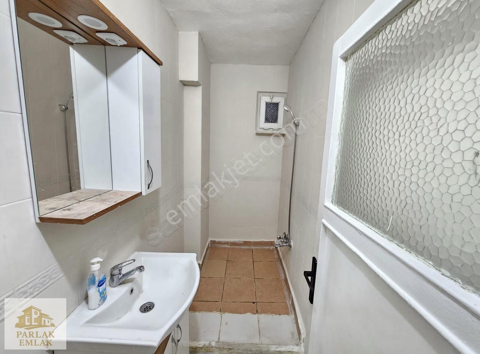 Parlak ' Dan Üsküdar Merkeze Yakın 2+1 *boş* Acil Fırsat Daire - Görsel 13