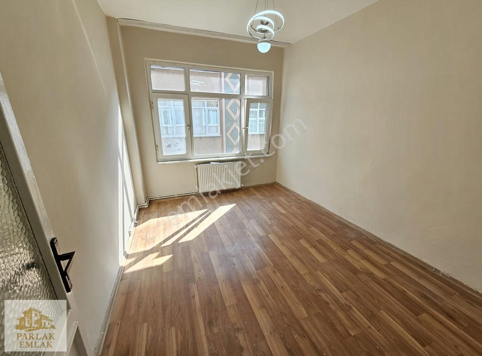 Parlak ' Dan Üsküdar Merkeze Yakın 2+1 *boş* Acil Fırsat Daire - Görsel 2