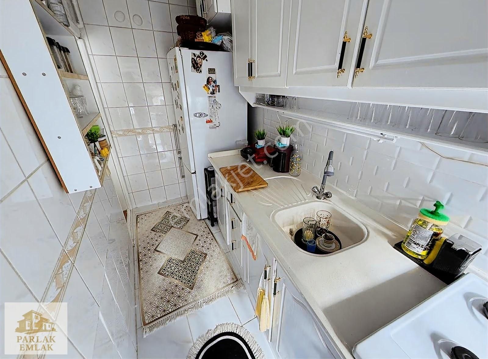 Parlak'tan Belediye Binasına Yakın 2+1 Yatırımlık Ara Kat Daire^ - Görsel 21