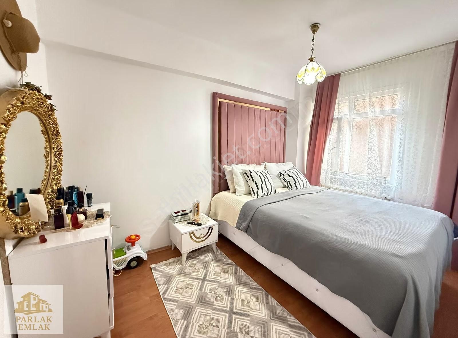 Parlak'tan Belediye Binasına Yakın 2+1 Yatırımlık Ara Kat Daire^ - Görsel 12