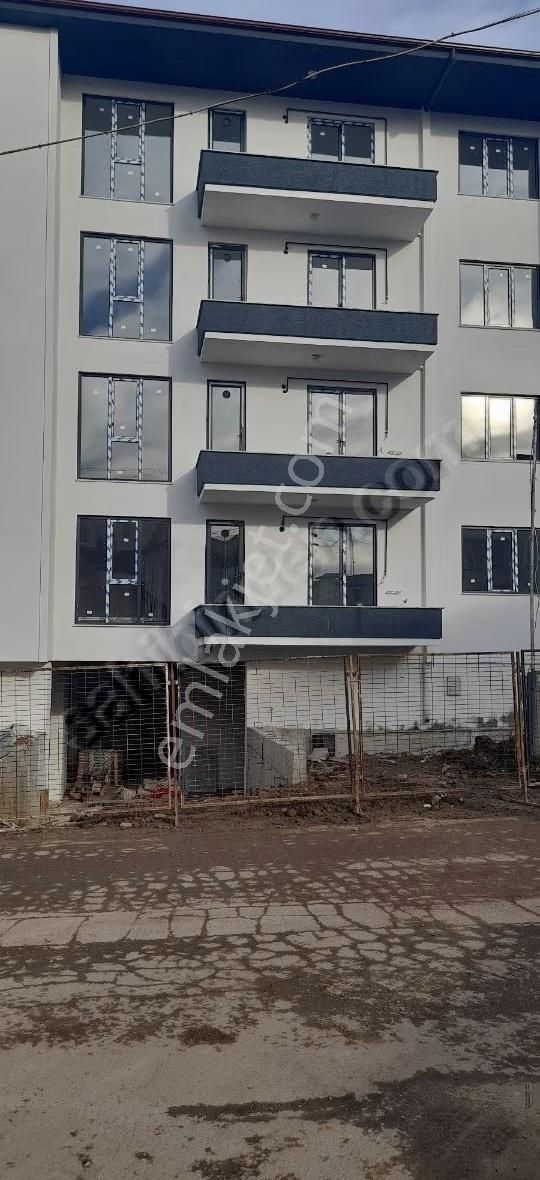 Cumhuriyet Mahallesinde Uygun Yüksek Giriş 3 Artı 1 - Görsel 3