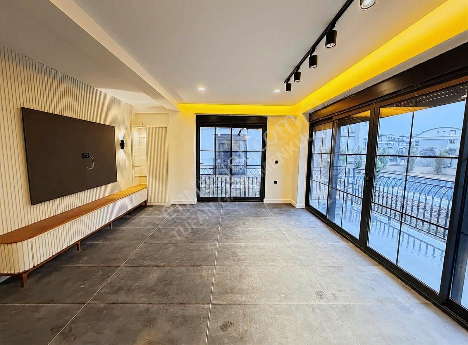 Manavgat Side'de Satılık Ultralüks 3+1 Havuzlu Sitede Daire - Görsel 4
